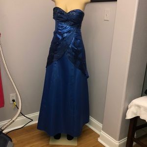 Jump apparel prom dress